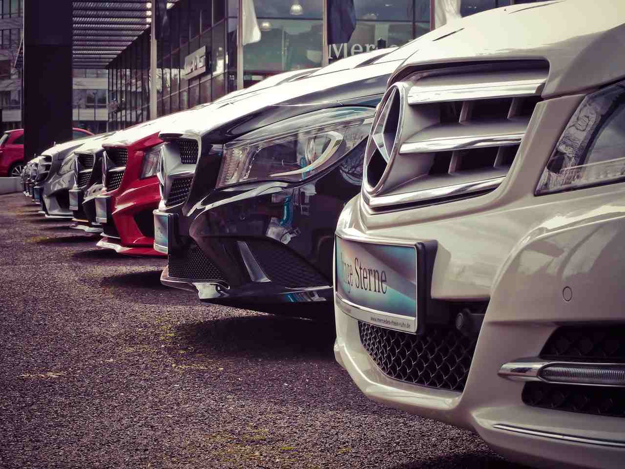 The most and least popular car colors.
