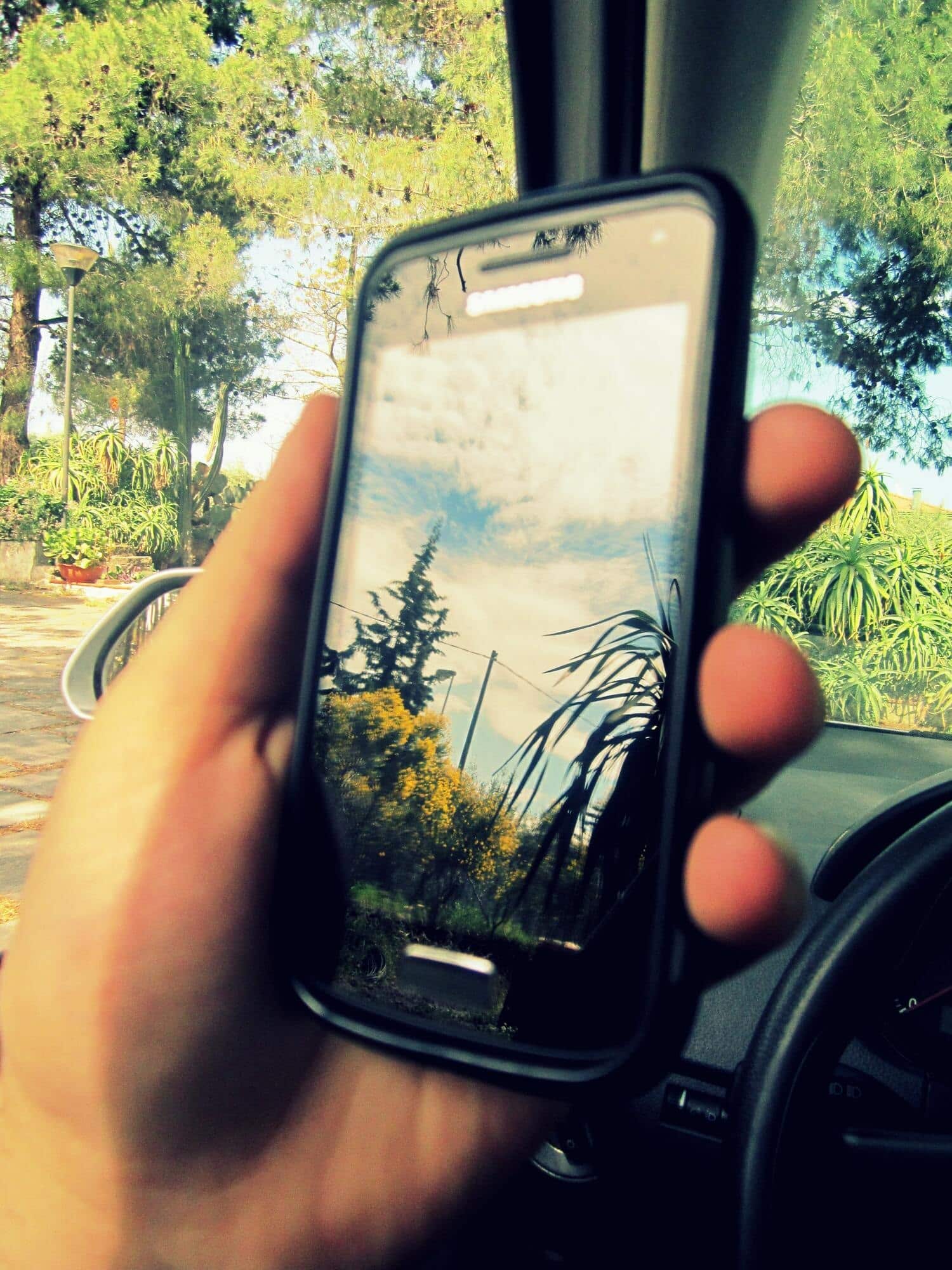 Video Wins: Why Video Ads Crush Static Listings in Online Marketplaces