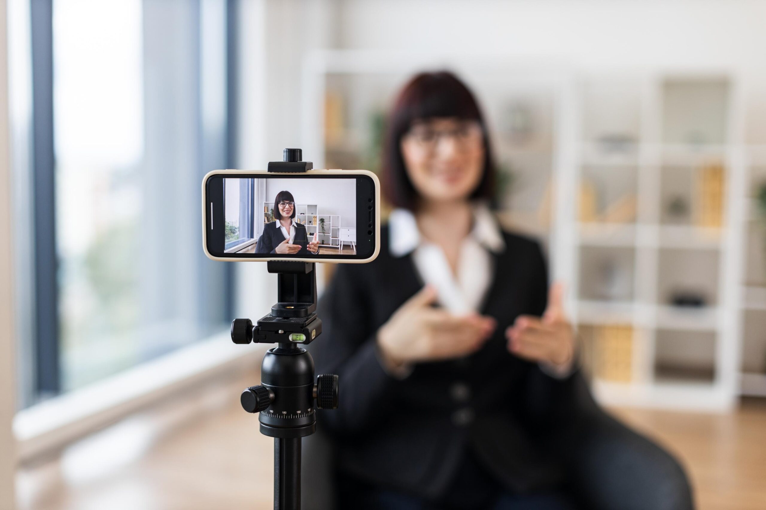 How to Create a Video Listing That Answers Buyer Questions Faster in 60 Seconds